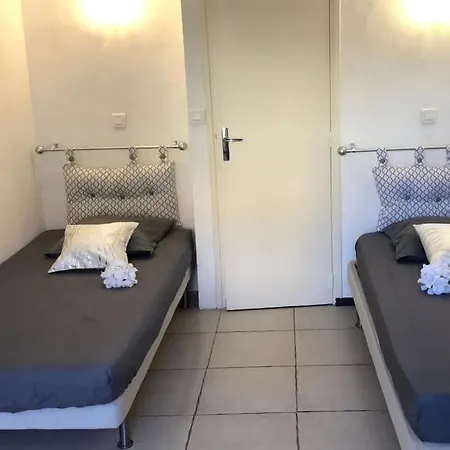T4 A Vigna Vue Mer Avec Piscine Апартаменты